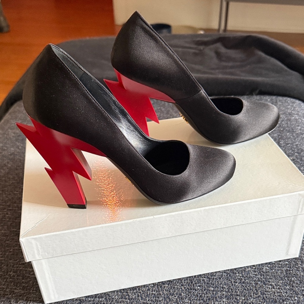 Prada Black Pumps with Red Lightning-Heel - Women's Fashion Pumps